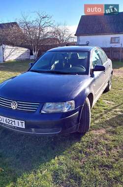 Седан Volkswagen Passat 1998 в Луцке