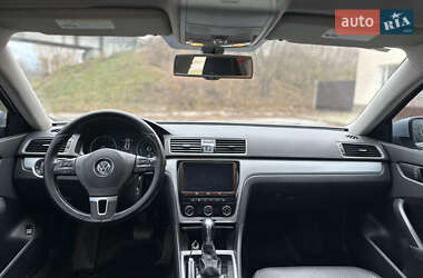 Седан Volkswagen Passat 2013 в Киеве