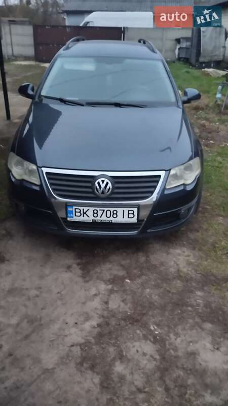 Универсал Volkswagen Passat 2006 в Сарнах
