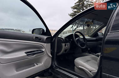 Седан Volkswagen Passat 2002 в 