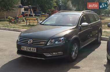 Універсал Volkswagen Passat 2012 в Києві