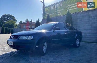 Седан Volkswagen Passat 1996 в Кропивницькому