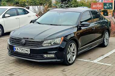 Седан Volkswagen Passat 2016 в Києві