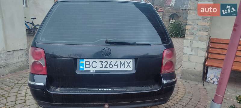 Універсал Volkswagen Passat 2004 в Миколаєві