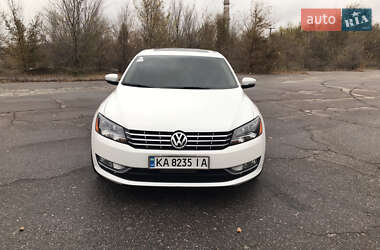 Седан Volkswagen Passat 2015 в Мироновке