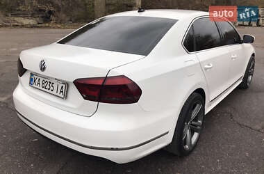 Седан Volkswagen Passat 2015 в Мироновке