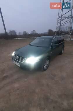 Універсал Volkswagen Passat 2003 в Хусті