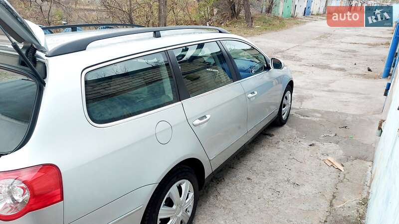 Универсал Volkswagen Passat 2005 в Светловодске