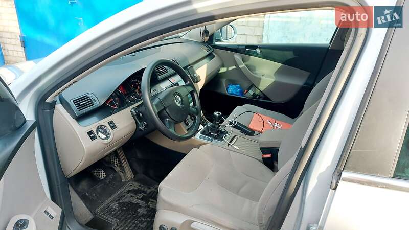 Универсал Volkswagen Passat 2005 в Светловодске