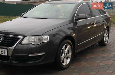 Універсал Volkswagen Passat 2010 в Коростені