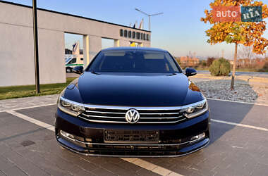 Седан Volkswagen Passat 2015 в Мукачевому