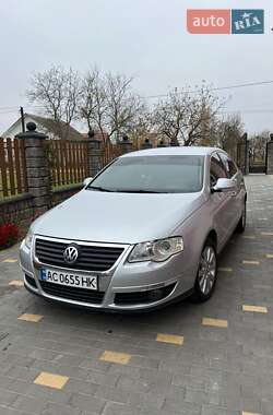 Седан Volkswagen Passat 2006 в Дерно