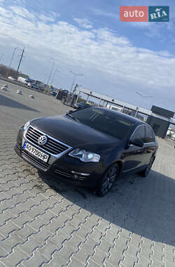 Седан Volkswagen Passat 2008 в Мукачевому