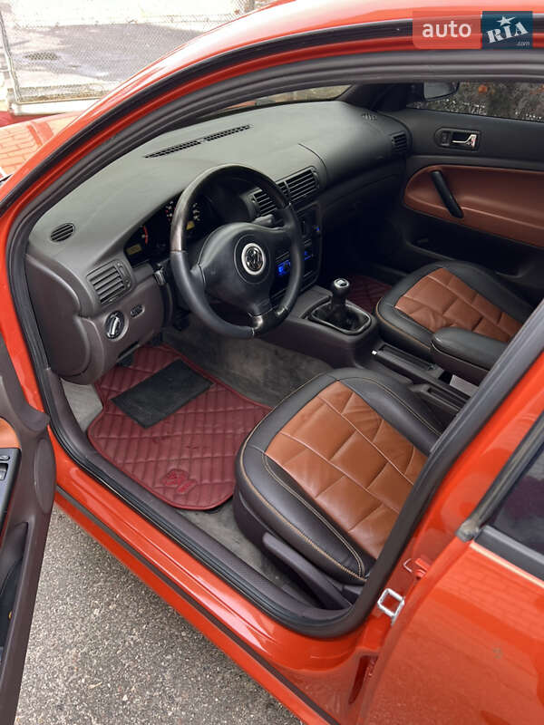 Седан Volkswagen Passat 1997 в Харькове