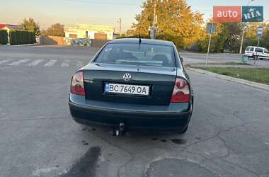 Седан Volkswagen Passat 2002 в 