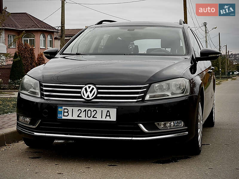 Універсал Volkswagen Passat 2011 в Одесі