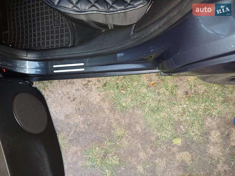 Седан Volkswagen Passat 2002 в Черкасах