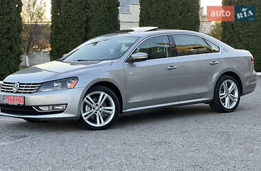 Седан Volkswagen Passat 2013 в Дубно