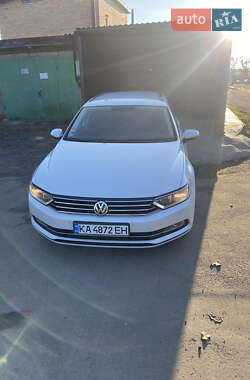 Універсал Volkswagen Passat 2017 в Києві