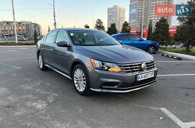 Седан Volkswagen Passat 2016 в Киеве