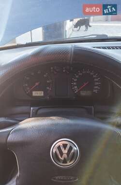 Седан Volkswagen Passat 2000 в Виннице