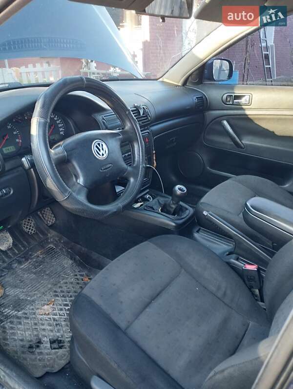 Седан Volkswagen Passat 2000 в Виннице