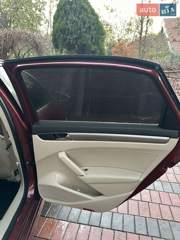 Седан Volkswagen Passat 2018 в Києві