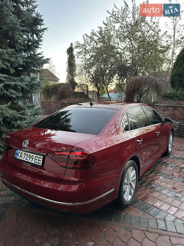 Седан Volkswagen Passat 2018 в Києві