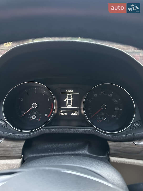 Седан Volkswagen Passat 2018 в Києві