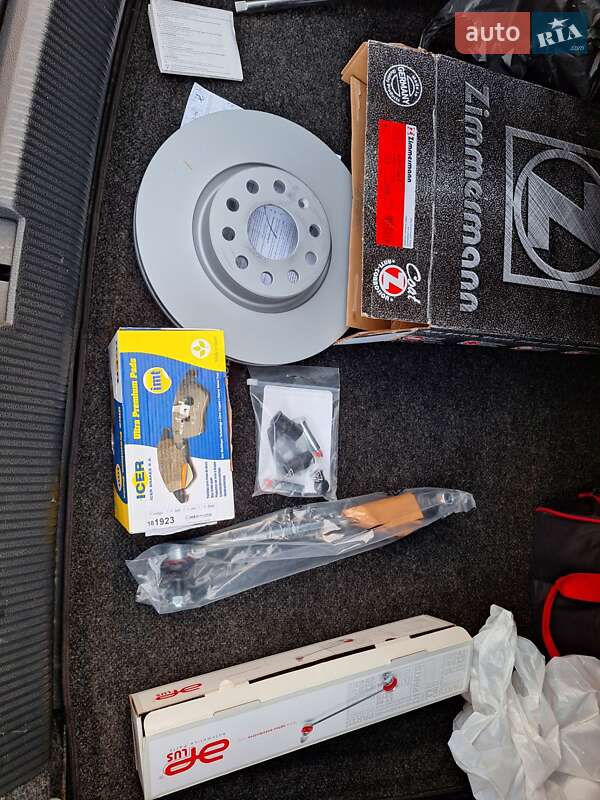 Седан Volkswagen Passat 2013 в Львове