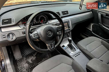 Універсал Volkswagen Passat 2011 в Бродах