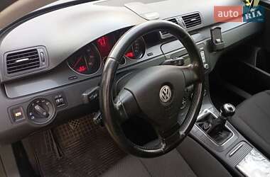 Універсал Volkswagen Passat 2007 в Мені