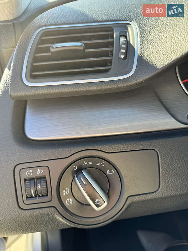 Седан Volkswagen Passat 2011 в Бершаді