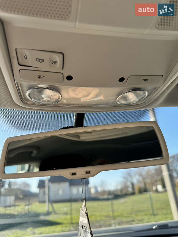 Седан Volkswagen Passat 2011 в Бершаді