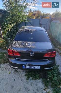 Седан Volkswagen Passat 2013 в Полтаві