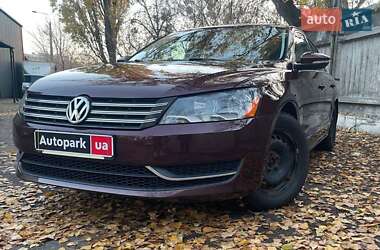 Седан Volkswagen Passat 2011 в Киеве