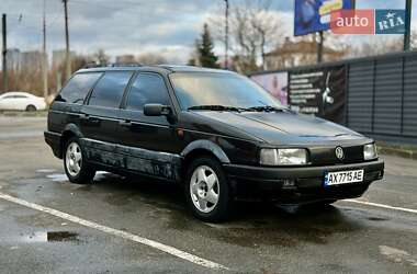 Универсал Volkswagen Passat 1992 в Харькове