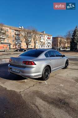 Седан Volkswagen Passat 2018 в Житомире