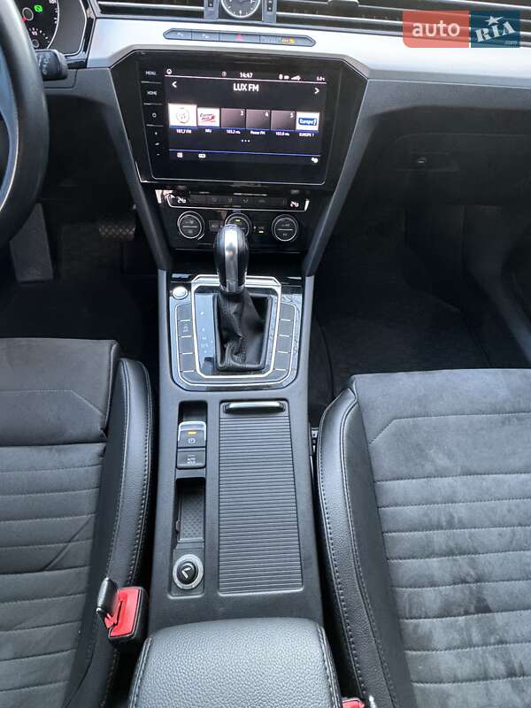 Универсал Volkswagen Passat 2019 в Житомире