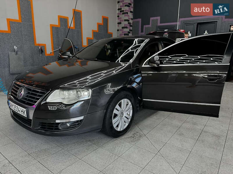 Седан Volkswagen Passat 2008 в 