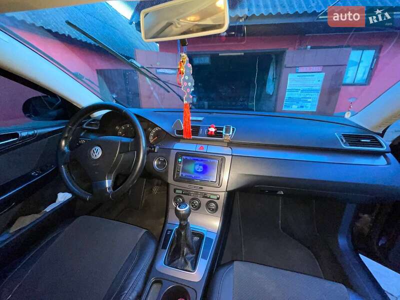 Седан Volkswagen Passat 2008 в Овруче