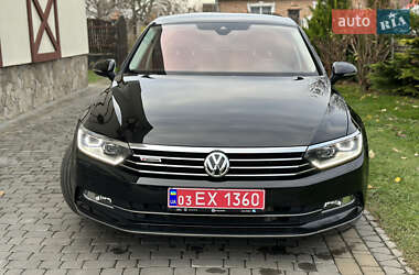 Седан Volkswagen Passat 2016 в Луцке