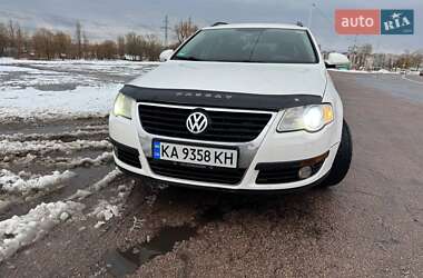 Универсал Volkswagen Passat 2009 в Киеве