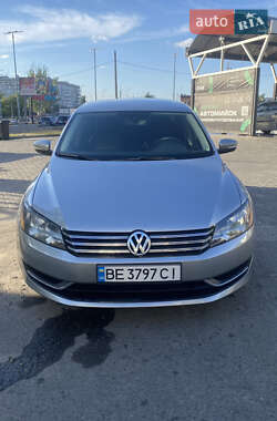 Седан Volkswagen Passat 2012 в Николаеве