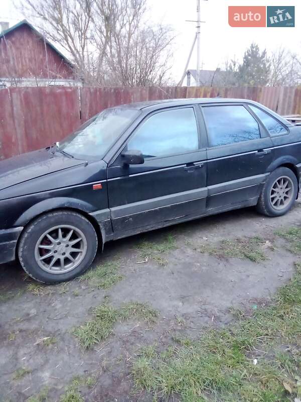 Седан Volkswagen Passat 1992 в Хмельницькому