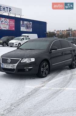 Седан Volkswagen Passat 2005 в Шацке