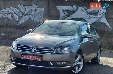 Универсал Volkswagen Passat 2013 в Луцке