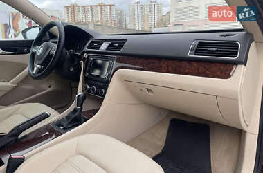 Седан Volkswagen Passat 2012 в Одессе