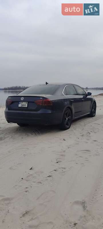 Седан Volkswagen Passat 2013 в Запорожье