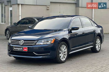 Седан Volkswagen Passat 2012 в Львове